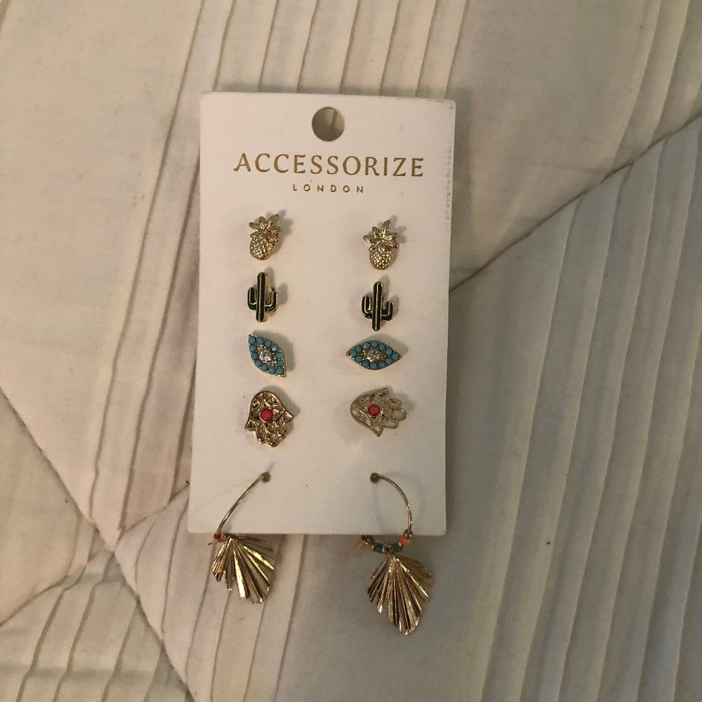 gold earing set